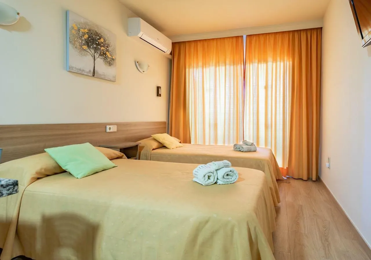 Stellamar - Paseo Maritimo Fuengirola 0*,  España